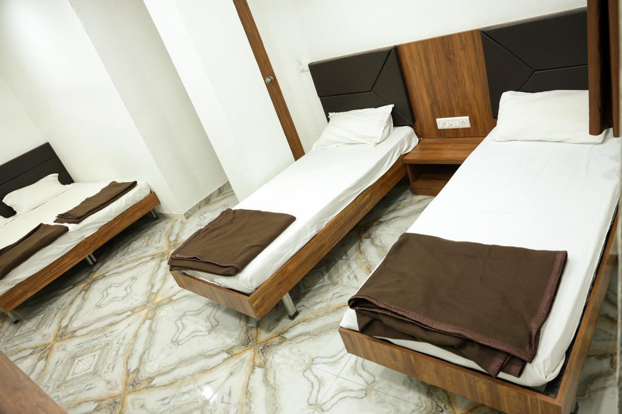 Hotel Aaram Kalupur Ахмедабад Екстер'єр фото