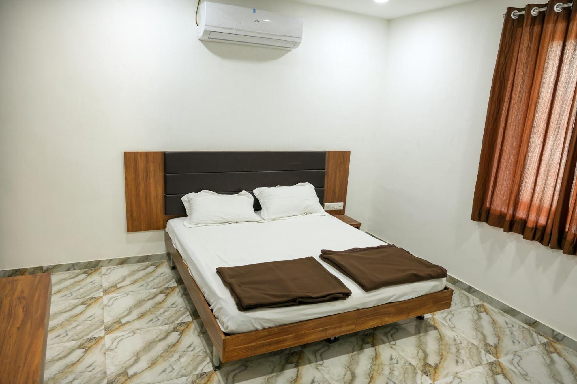 Hotel Aaram Kalupur Ахмедабад Екстер'єр фото