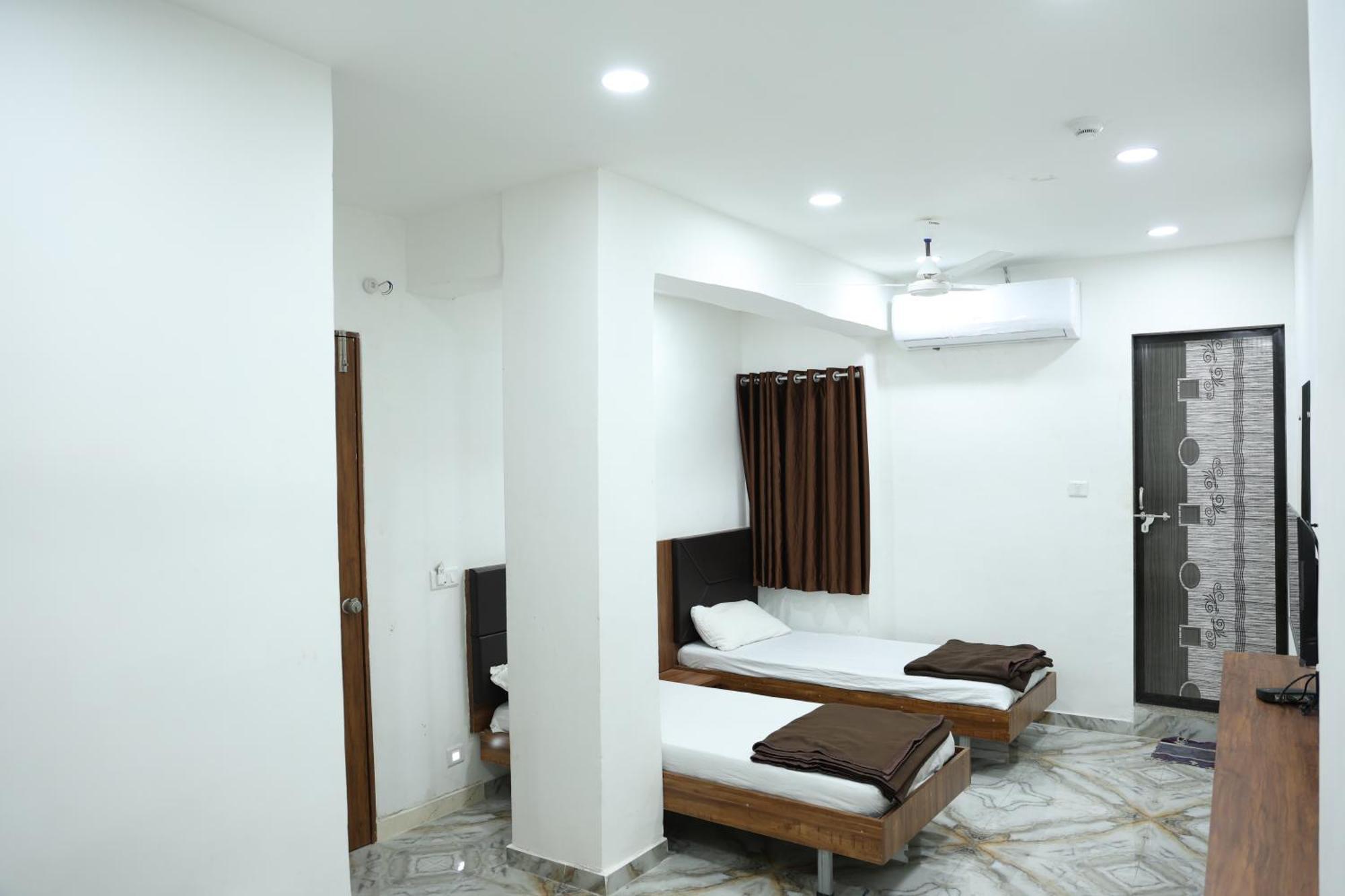 Hotel Aaram Kalupur Ахмедабад Екстер'єр фото
